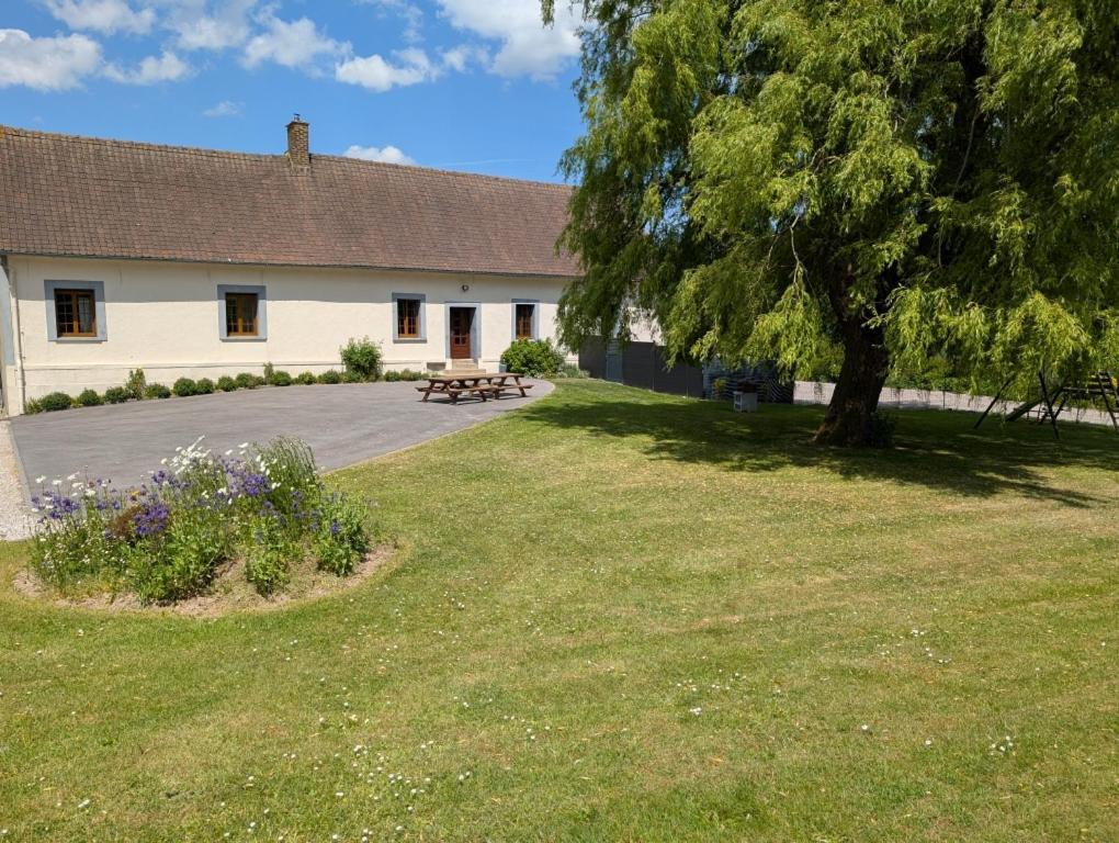 Vila La Ferme Des Pierrettes Menneville Exteriér fotografie